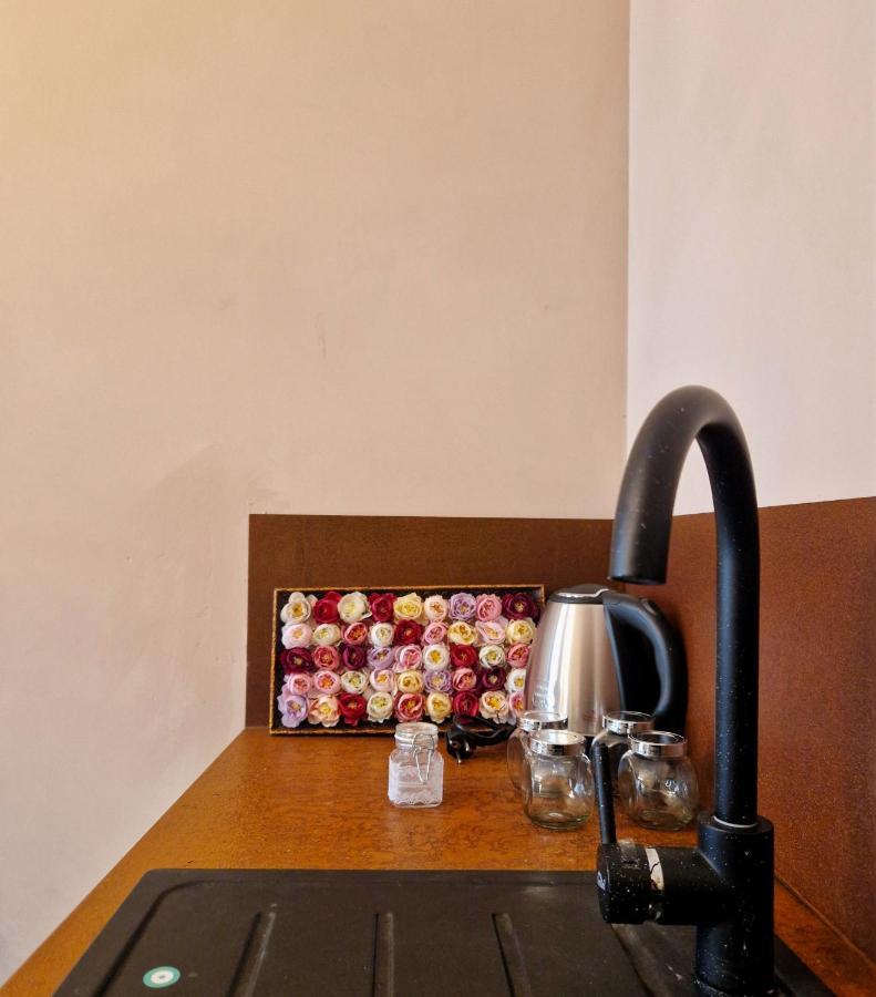 Mister Barolo Apartments Langhe Новелло Экстерьер фото
