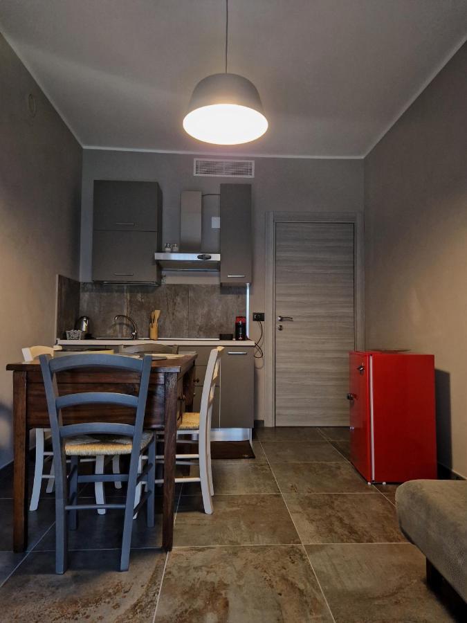 Mister Barolo Apartments Langhe Новелло Экстерьер фото