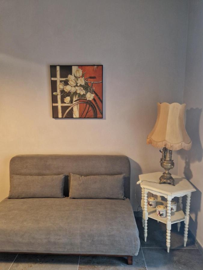 Mister Barolo Apartments Langhe Новелло Экстерьер фото