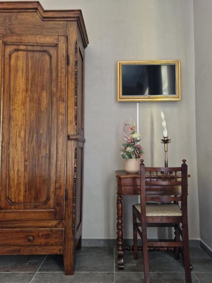 Mister Barolo Apartments Langhe Новелло Экстерьер фото
