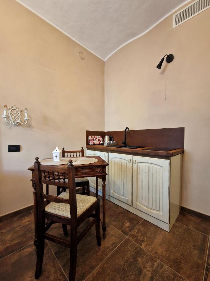 Mister Barolo Apartments Langhe Новелло Экстерьер фото