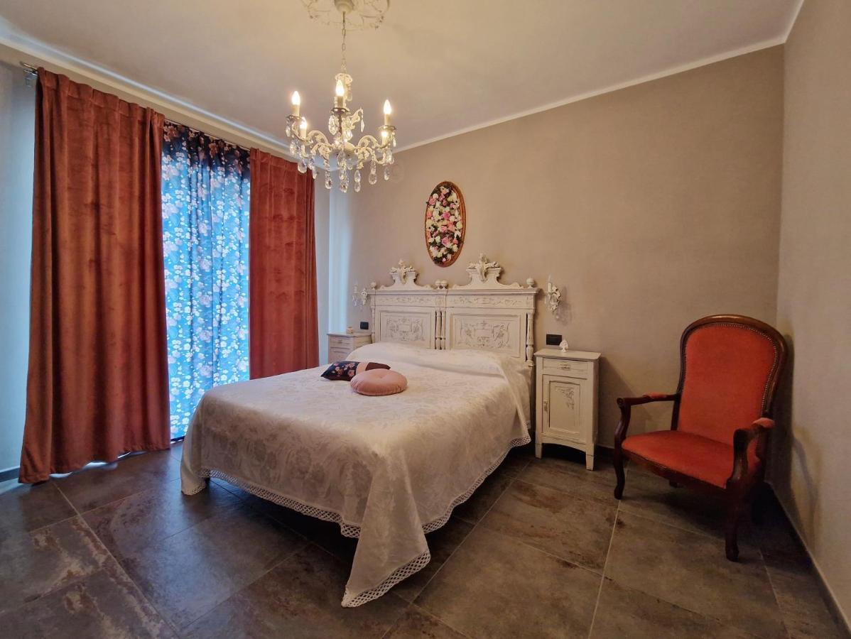 Mister Barolo Apartments Langhe Новелло Экстерьер фото