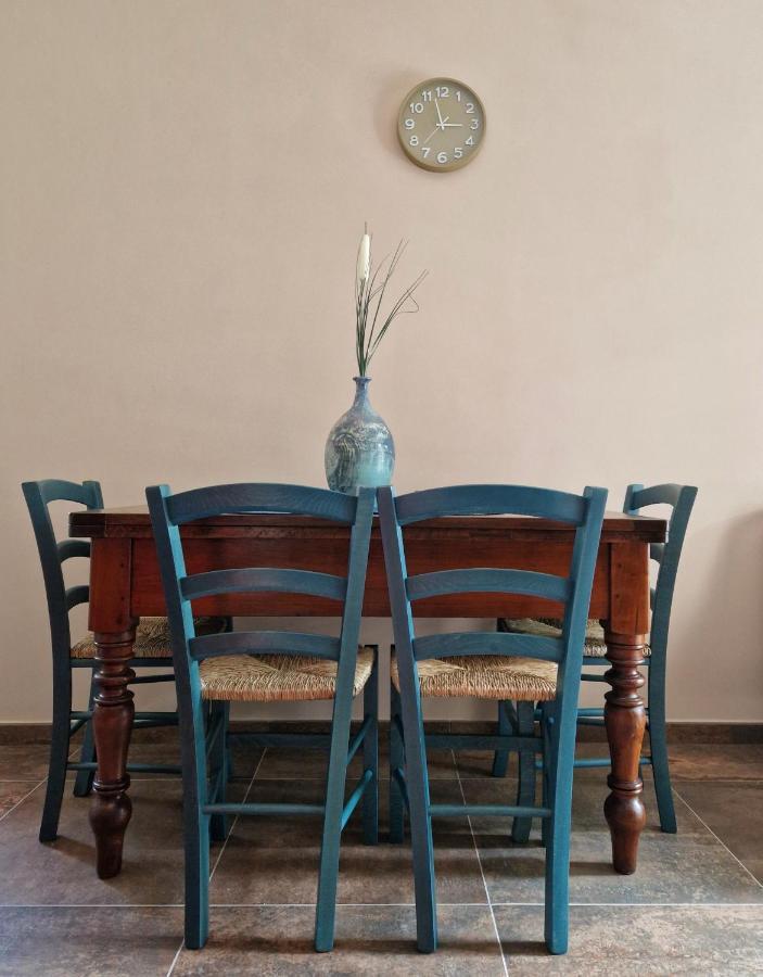 Mister Barolo Apartments Langhe Новелло Экстерьер фото
