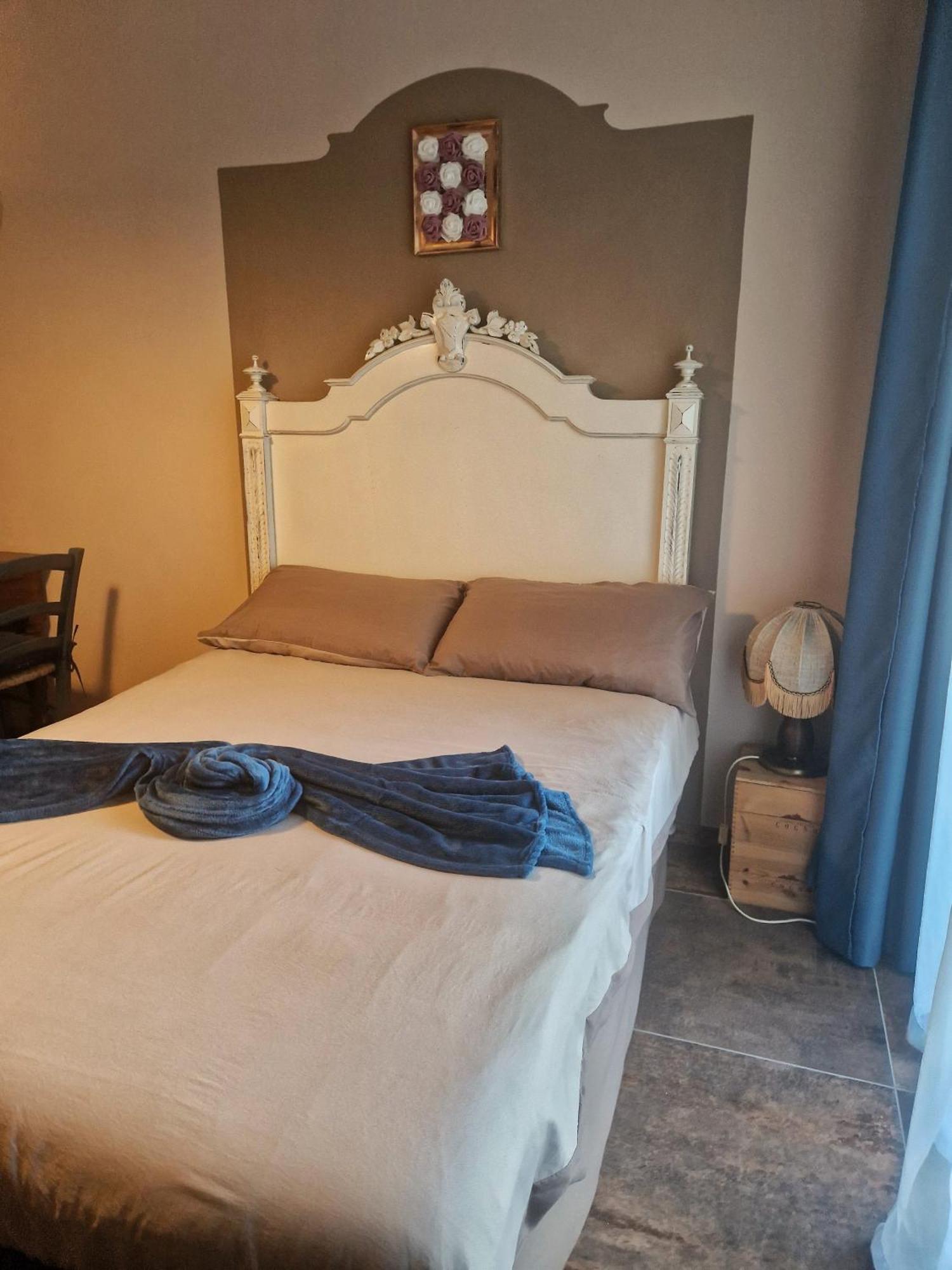 Mister Barolo Apartments Langhe Новелло Экстерьер фото